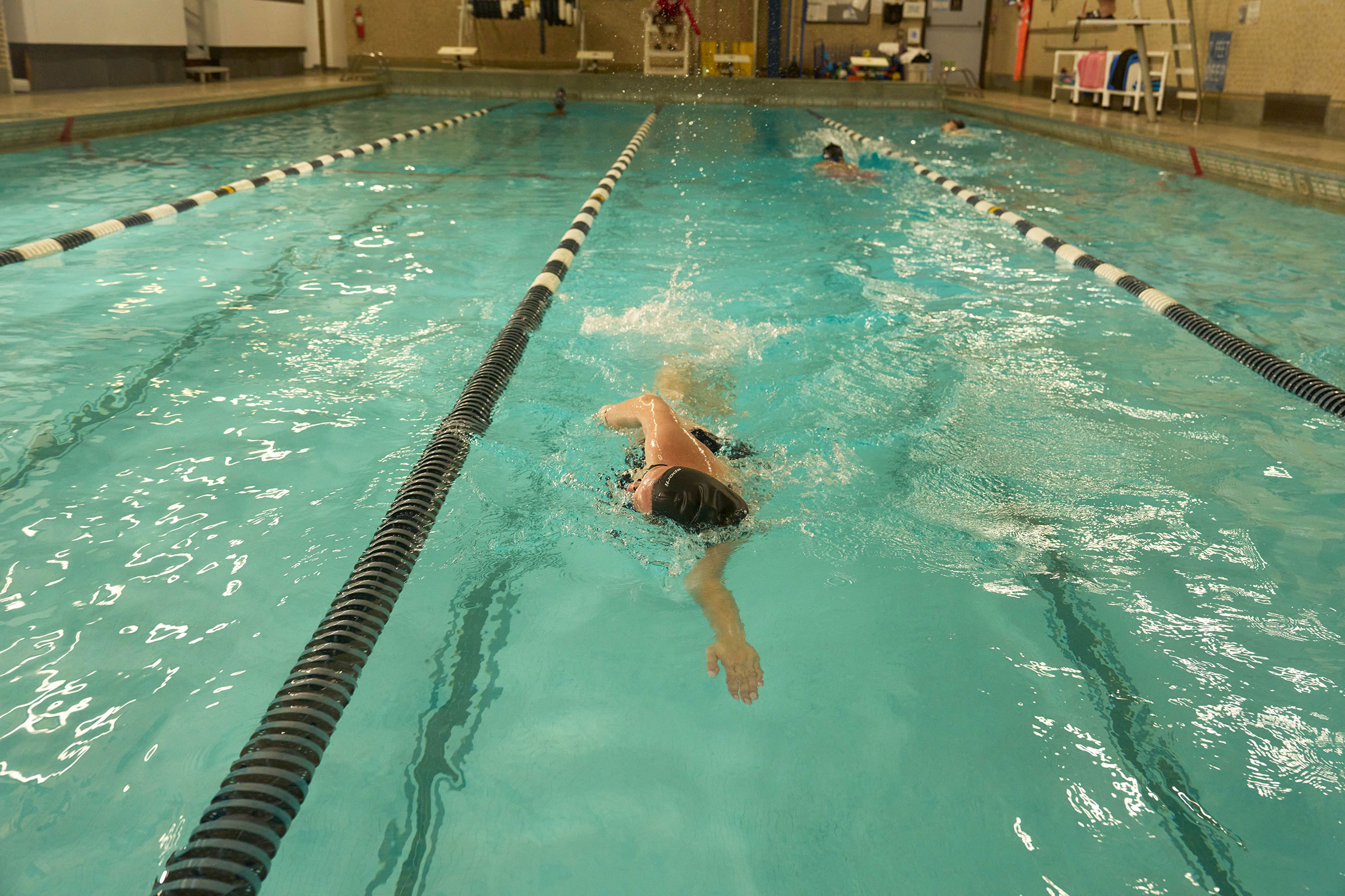 Pool swim lanes
