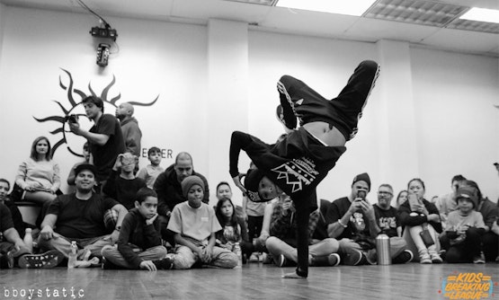 Breakdancing